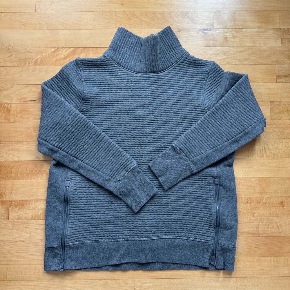 Cozy Gray Women's Sweatshirt